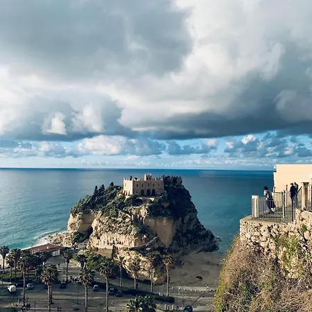 Casa Amore - Sea View 2 Bedroom Villa Near Tropea Apartment *